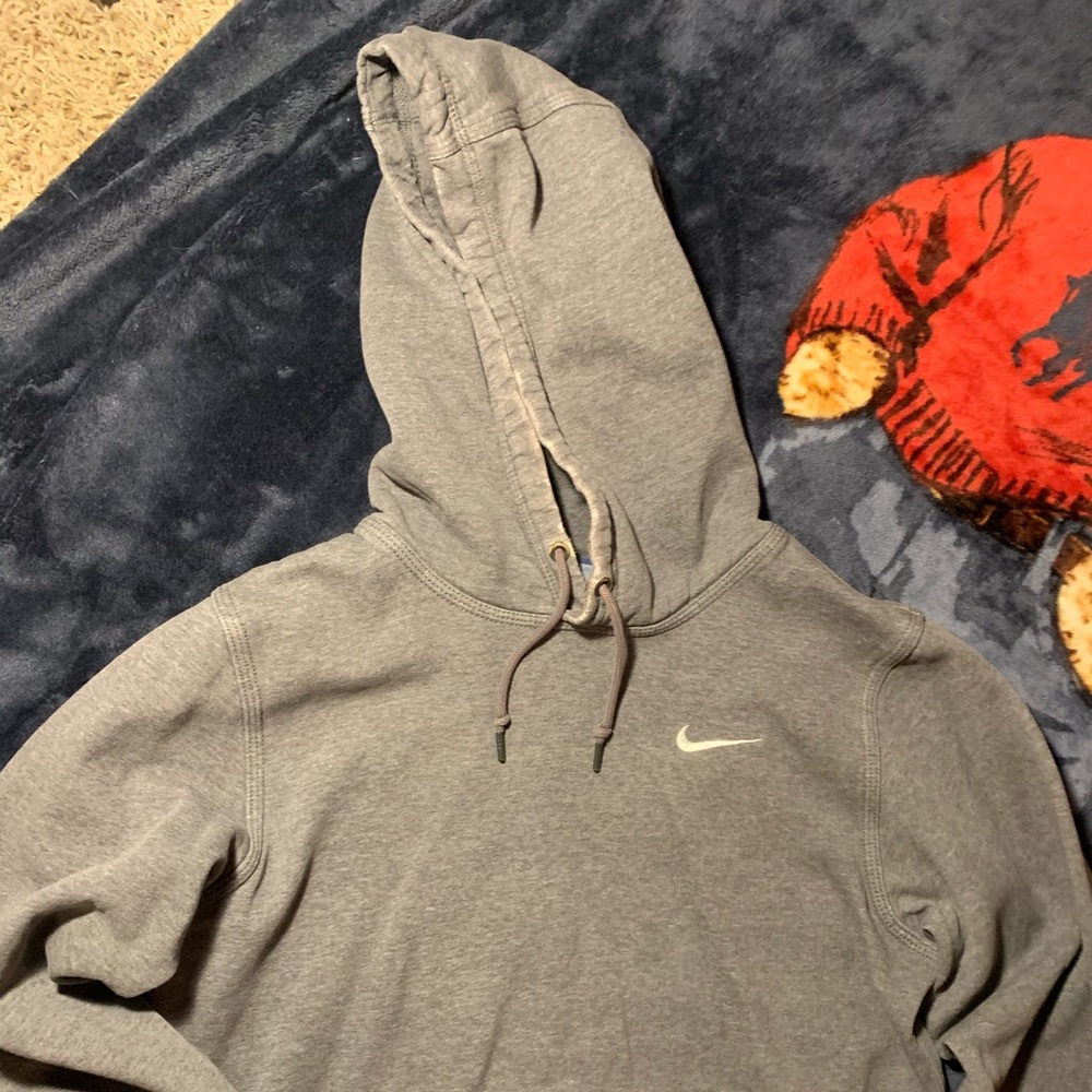 Vintage Nike distressed Sweatshirt - Picture 4 of 8